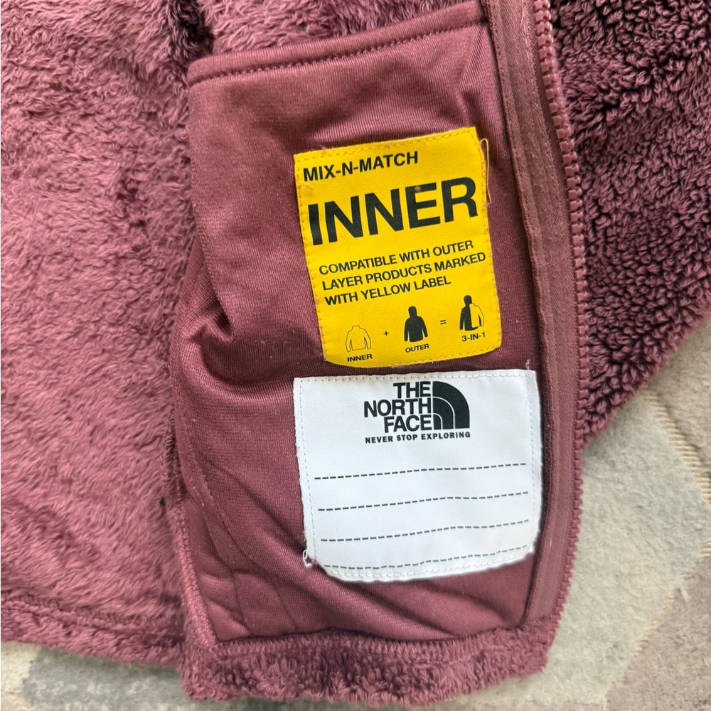 The North Face Maroon Fleece Jacket - Picture 4 of 5
